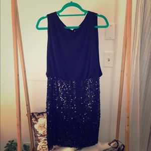 Cute Black Sequinned Formal Dress